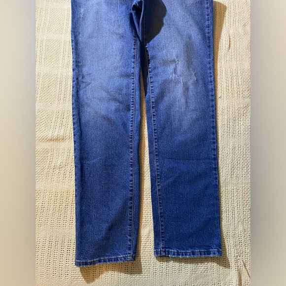 Women's High-Rise 90's Distressed Straight Jeans - Universal Thread Size 8 Long - Picture 2 of 5